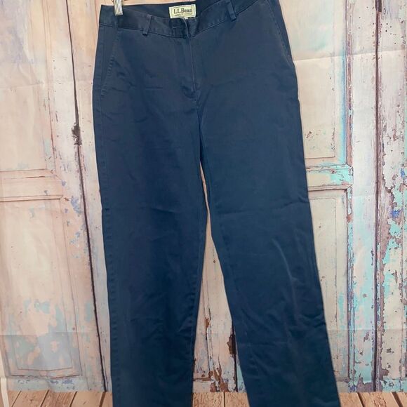 Woman’s size 4 reg L.L. Bean straight leg, favorite fit pants - Picture 1 of 7